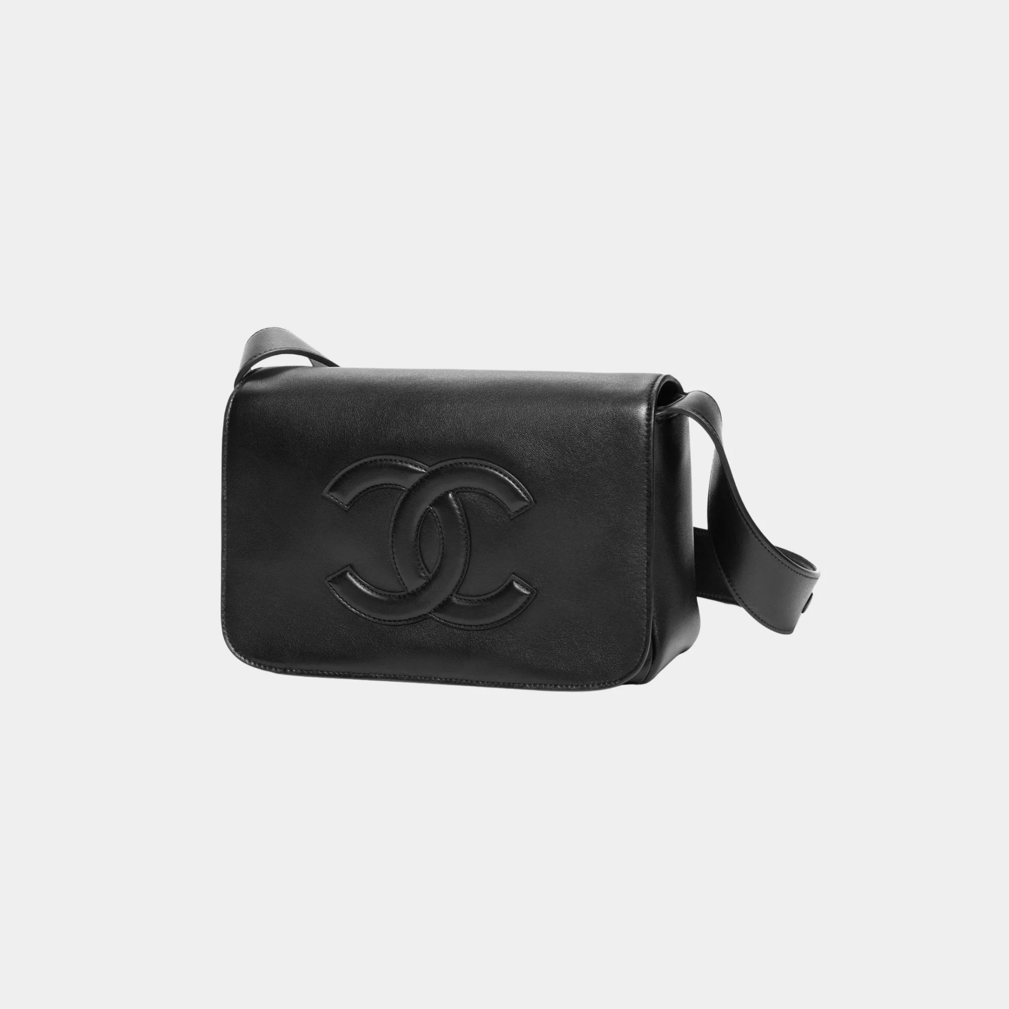 Chanel Messenger Bag Lamb Black