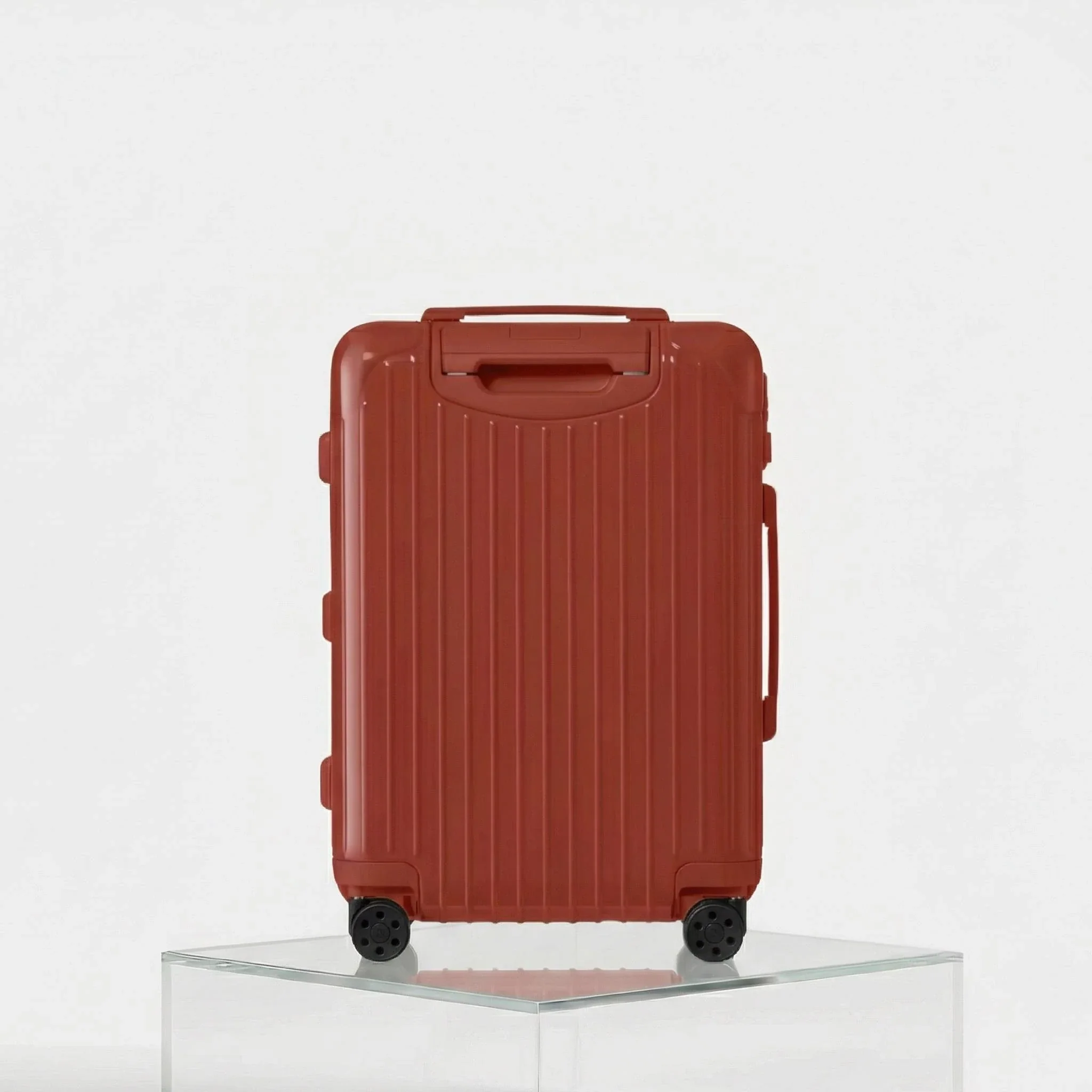Essential Cabin - Image 9