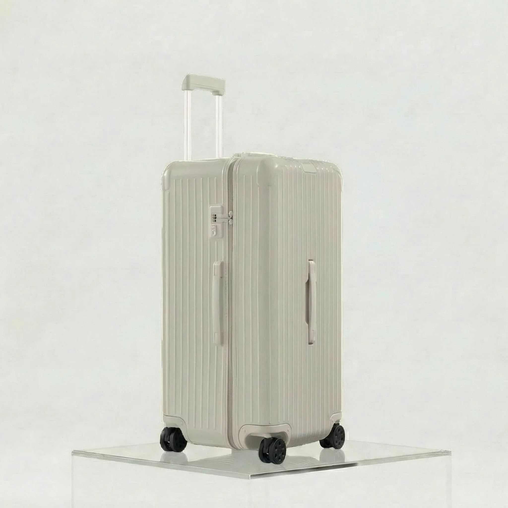 Trunk Plus Essential